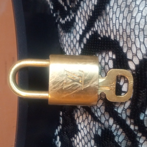 Louis Vuitton lock and key 312 - Picture 5 of 5